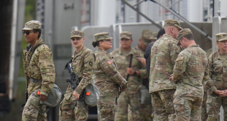En una gran derrota para Trump, la Corte Suprema bloqueó el despliegue de la Guardia Nacional en Chicago 1 AP25280655661631