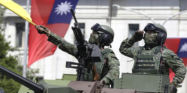 China sancionó a 20 empresas de Defensa de EE. UU. por venta de armas a Taiwán 1 China. Taiwán