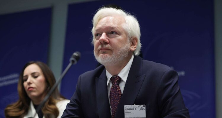Assange denunció a la Fundación Nobel por premiar a Machado: «Facilitan crímenes de guerra» 1 Assange