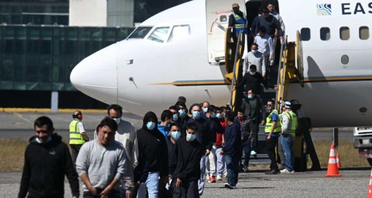 EE. UU. compró 6 aviones para contar con flota propia destinada a deportaciones 1 Aviones