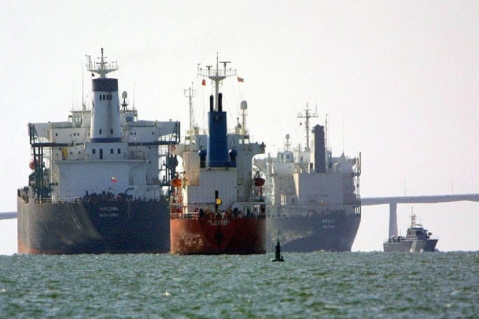 Petrolero Skipper: ¿cómo operaba el buque incautado por EE. UU. frente a Venezuela? 2 BUQUES IRANIES.
