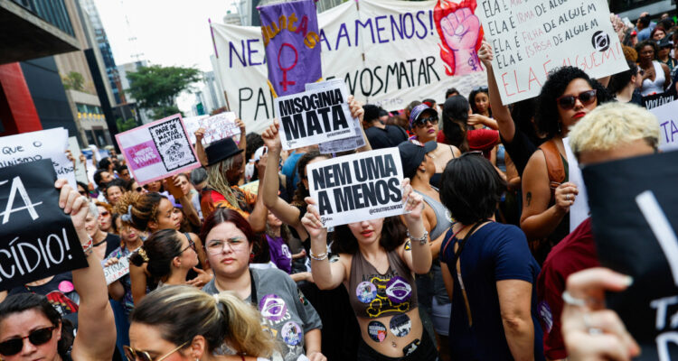 Al menos 225 hombres detenidos en operación contra la violencia machista en Brasil 1 Brasil