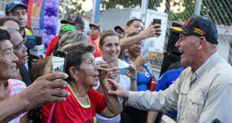 Alcalde Di Martino: «En Navidad debe prevalecer la paz, la unidad y el amor» 1 Di Martino