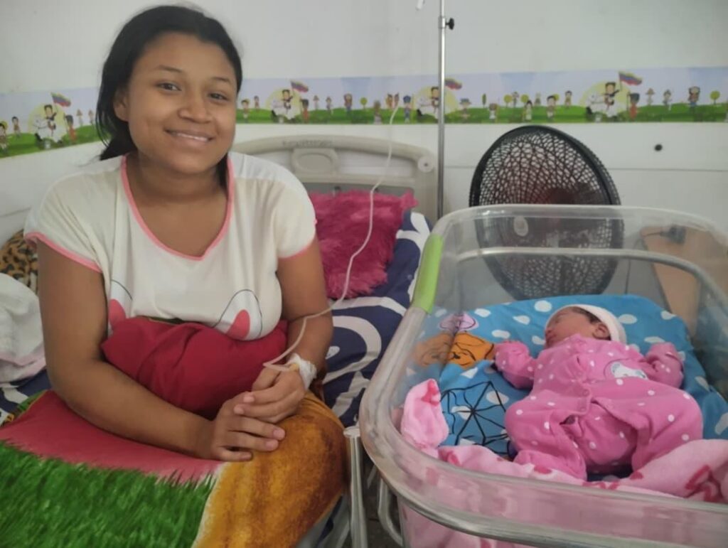 ¡SAHUM dio bienvenida a la primera niña de Navidad! 5 IMG 20251225 WA0059