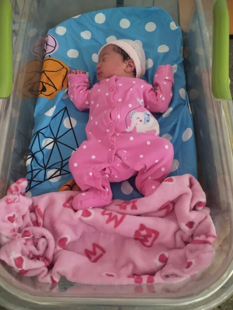 ¡SAHUM dio bienvenida a la primera niña de Navidad! 4 IMG 20251225 WA0062