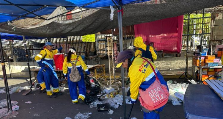 Con más de 300 trabajadores del IMA, IMAU y Fospuca, la Alcaldía de Maracaibo recogió 150 toneladas de desechos del casco central tras festividades navideñas 1 IMG 20251226 WA0030