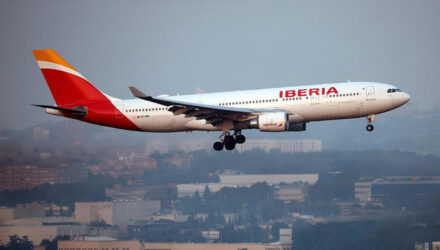Aerolínea española Iberia retomará los vuelos el 9 de julio y aterrizará en Valencia 2 Iberia