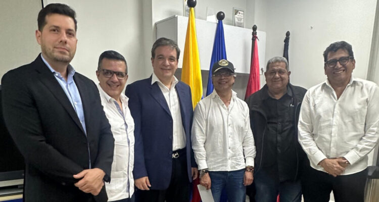 Petro se reunió con dirigentes venezolanos en Cúcuta 1 Petro