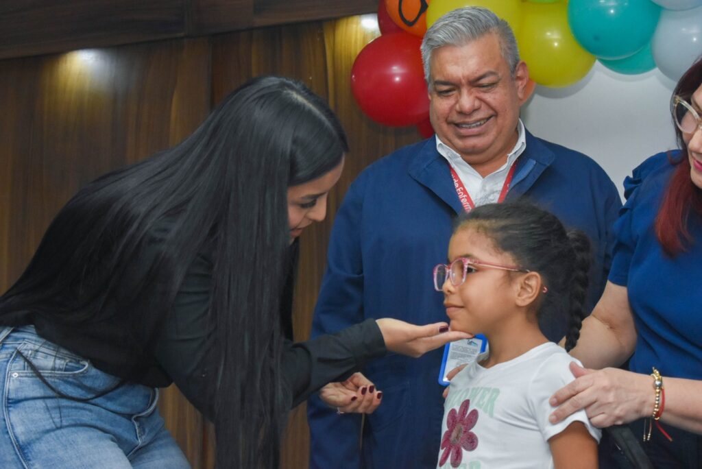 Niños de San Francisco recuperan su visión escolar gracias a jornada impulsada por la primera dama y Fadezul 3 WhatsApp Image 2025 12 10 at 9.35.03 AM 1