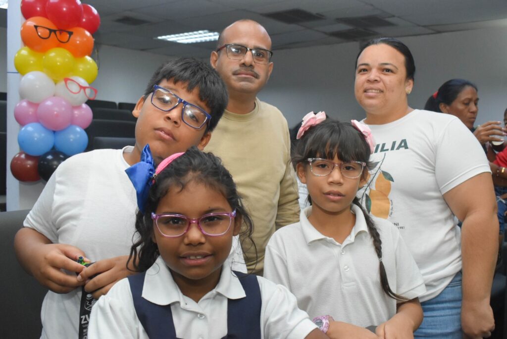 Niños de San Francisco recuperan su visión escolar gracias a jornada impulsada por la primera dama y Fadezul 5 WhatsApp Image 2025 12 10 at 9.35.04 AM