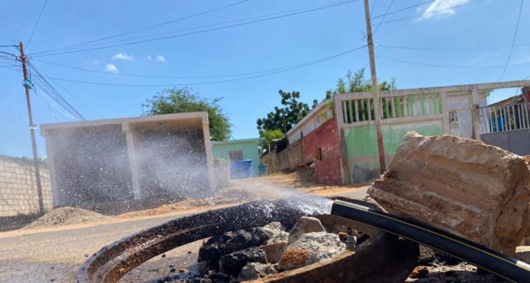 6 Años sin gas por tubería! Alcaldía de Maracaibo repone gas doméstico a 400 familias en La Chamarreta 1 Alcaldía