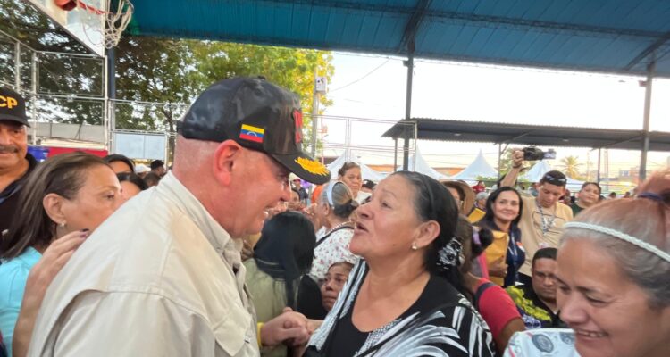 Alcalde Di Martino: «Con la VenApp hoy damos respuesta a 396 peticiones de un pueblo noble» 1 Di Martino