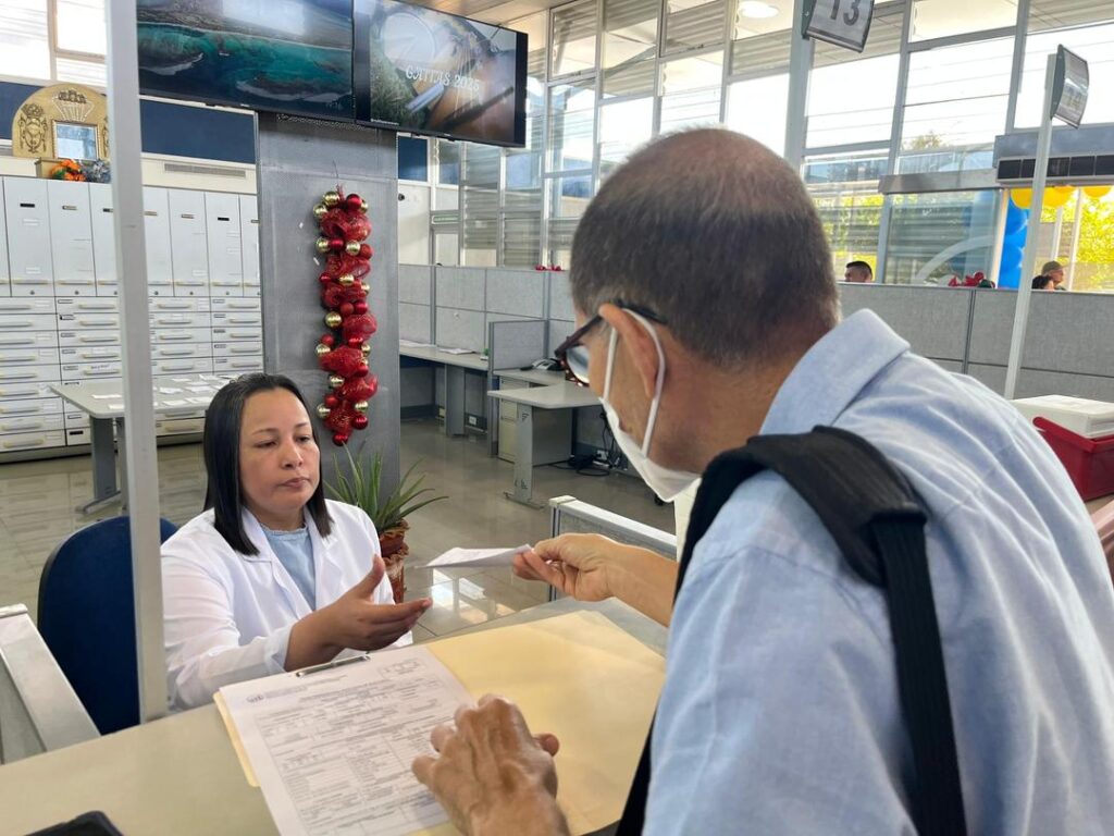 Farmacia de Alto Costo fue rehabilitada y está lista para atender a 9.155 pacientes 4 WhatsApp Image 2025 12 19 at 9.16.36 AM
