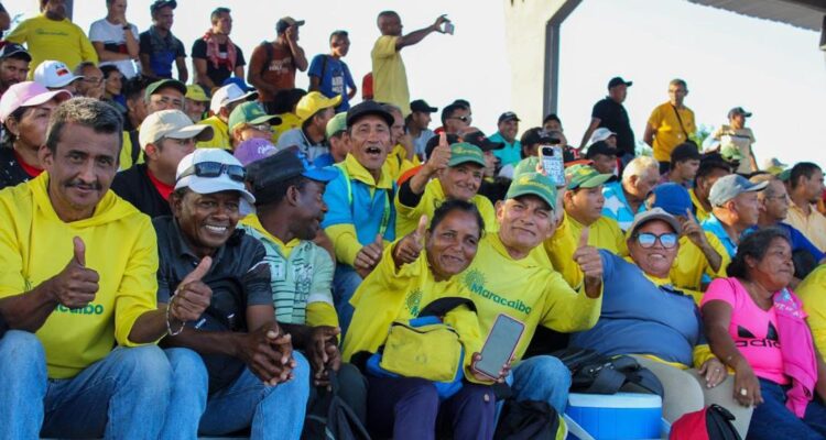 Alcaldía de Maracaibo entregó uniformes e implementos de trabajo a ambientalistas 1 Alcaldía