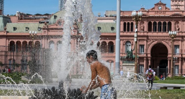 Argentina despide 2025 con calor extremo en gran parte del país y apagón en la capital 1 Argentina