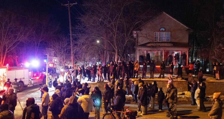 Agentes federales disparan en Minneapolis a un venezolano y desatan nuevas protestas 1 Venezolano
