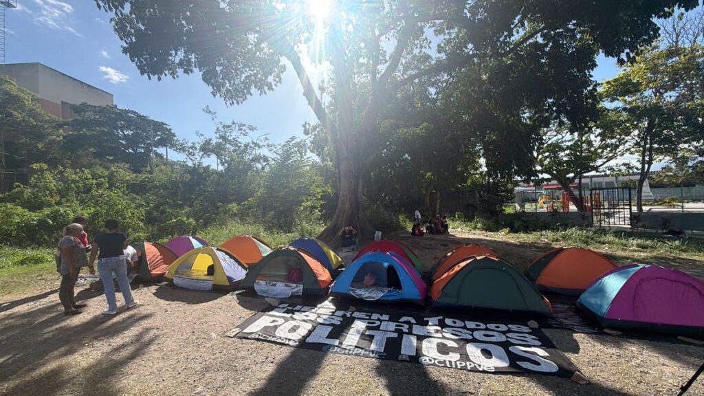 Campamento de familiares de detenidos
