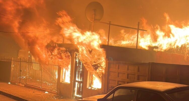 Detienen a sospechoso de provocar los incendios que han dejado 20 muertos y miles de evacuados en Chile 1 Incendios