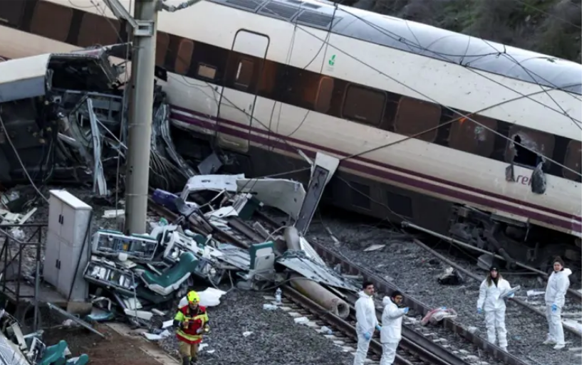 Un muerto y 14 heridos en nuevo accidente de tren en España 2 Espana tren
