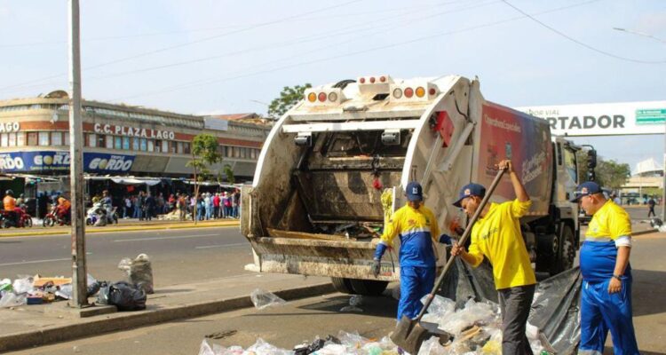 Alcaldía de Maracaibo liberó al casco central de 3 mil toneladas de desechos 1 Alcaldía