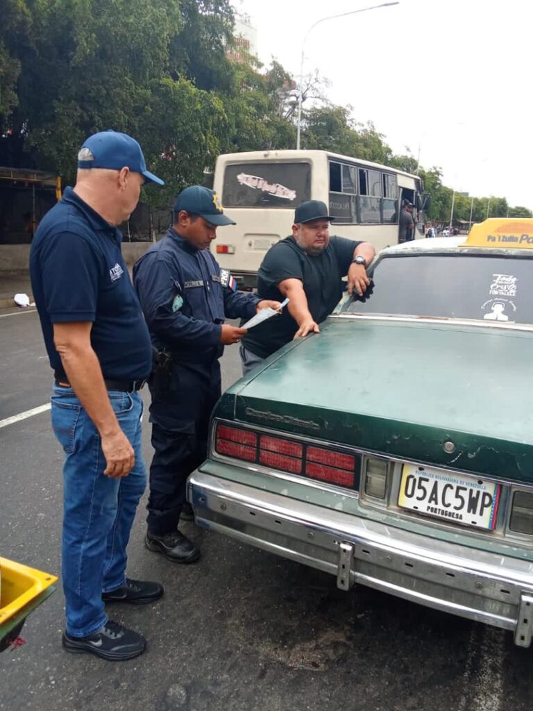 Alcaldía de Maracaibo inició operativos de fiscalización de rutas de transporte colectivo y urbano 5 IMG 20260105 WA0068