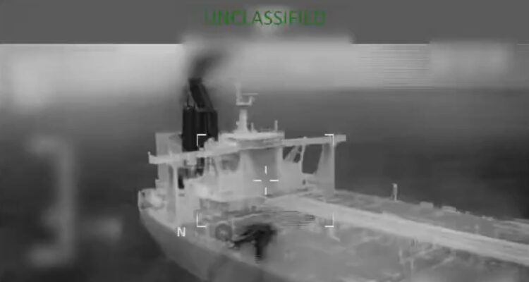 Reino Unido confirmó apoyo operativo a EEUU en intercepción de petrolero en el Atlántico 1 Reino Unido. Buque