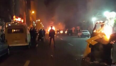 Irán protesta