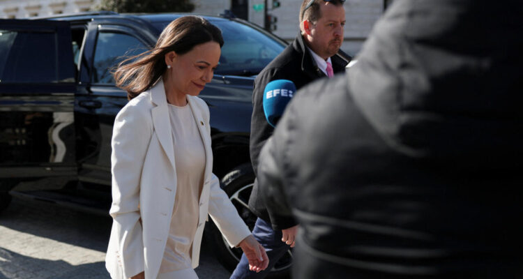 Muy parca María Machado al salir de su reunión en la Casa Blanca: «Contamos con el presidente Trump para la libertad de Venezuela» y mas nada 1 Machado