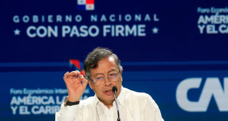 Petro denunció posible bombardeo de Ecuador en la frontera 1 Petro