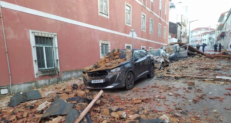 Portugal declaró «situación de calamidad» en zonas más afectadas por temporal Kristin 1 Portugal