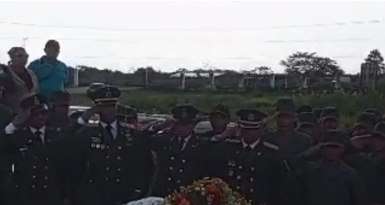 Último adiós al soldado Carlos Quiñones en Bachaquero 1 Soldado