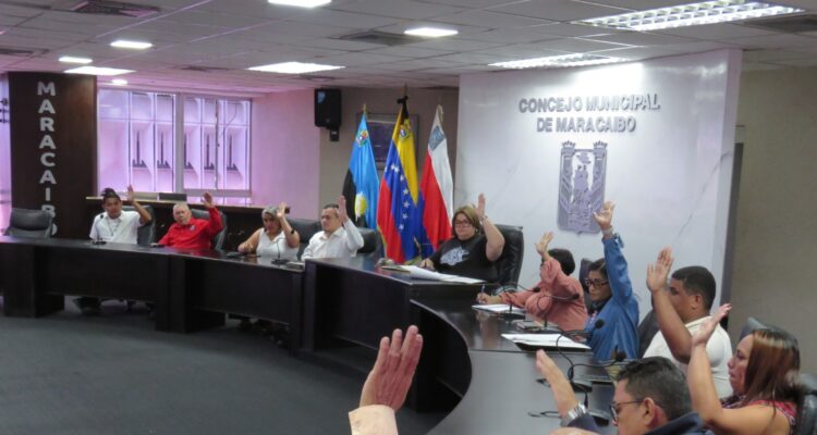 Concejo Municipal se declaró en sesión permanente y exigió liberación del presidente Nicolás Maduro y su esposa Cilia Flores 1 Concejo