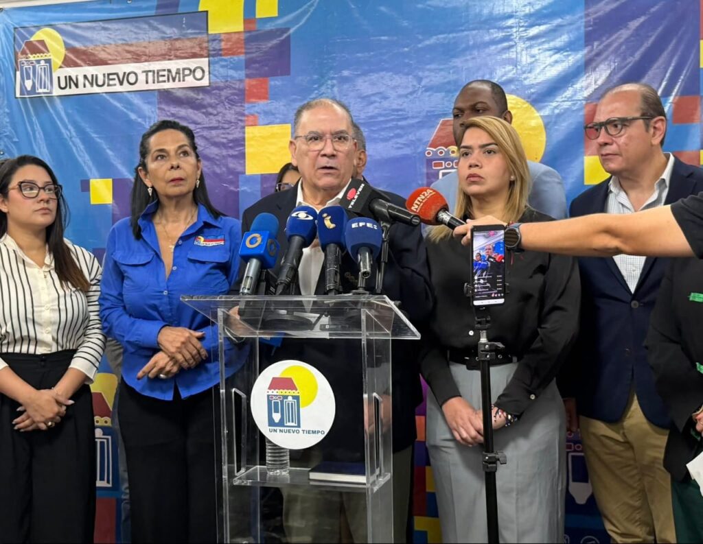 UNT propone modelo petrolero de «apertura y competitividad» ante propuesta de reforma de la Ley de Hidrocarburos 2 WhatsApp Image 2026 01 21 at 8.08.31 PM 1