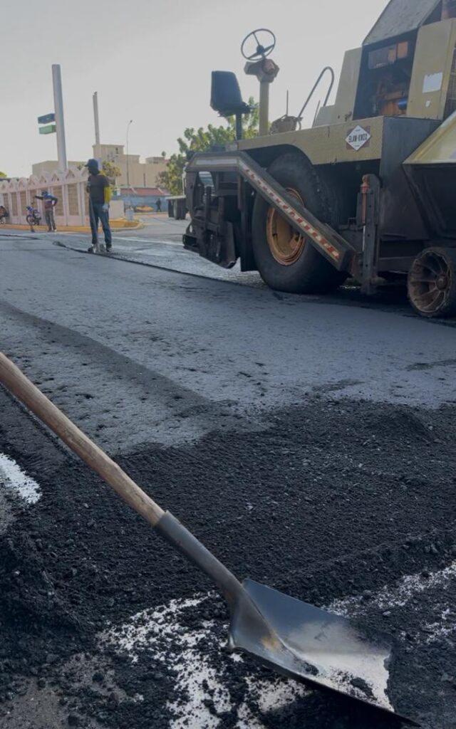 Alcaldía de Maracaibo ha colocado 30 mil toneladas de asfalto en calles y avenidas de Maracaibo 2 WhatsApp Image 2026 01 28 at 1.07.11 PM