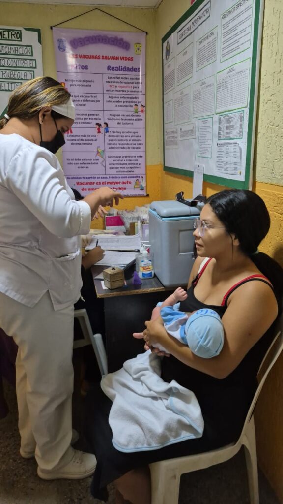 Políticas sanitarias: Alcaldía de San Francisco garantiza esquema nacional de vacunación a niños y niñas del municipio 2 WhatsApp Image 2026 01 29 at 10.50.39 AM