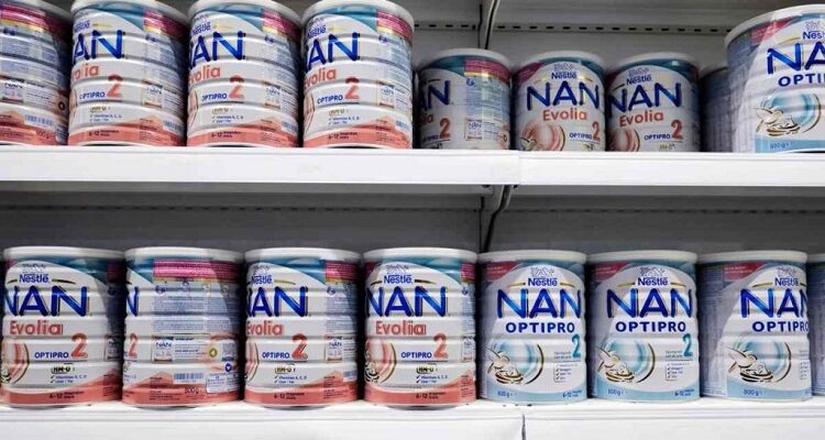 Nestlé retira fórmulas infantiles en 25 países por posible toxina bacteriana 1 Nestlé