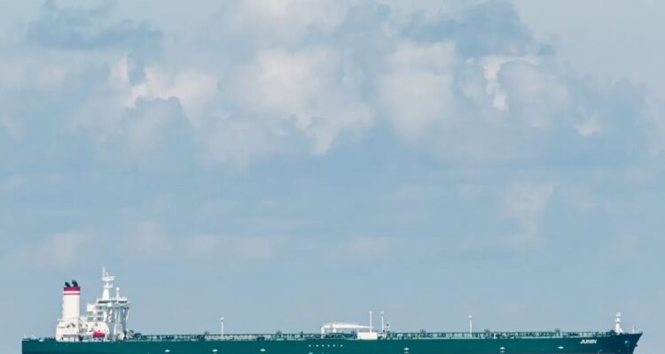 Según Reuters: Petroleros chinos que venían por petróleo venezolano regresaron a Asia sin culminar su ruta 1 Buque- Crudo