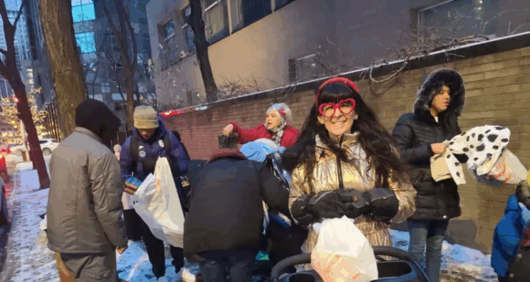 Aleah Arundale, la simpatizante de Trump que ayuda a migrantes venezolanos para evitar que los deporten 1 Aleah Arundale