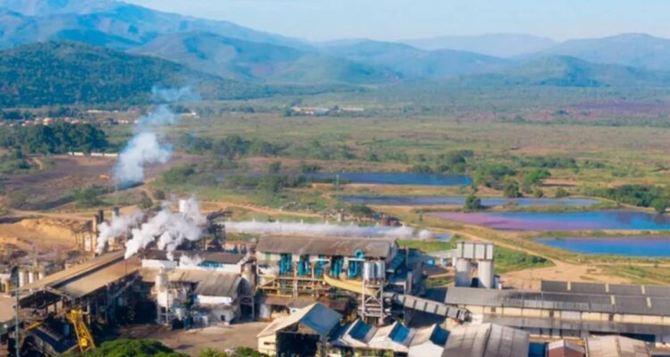 Central Azucarero Santa Clara reinicia operaciones: Puede refinar 200.000 toneladas de azúcar al año 1 Azucarera