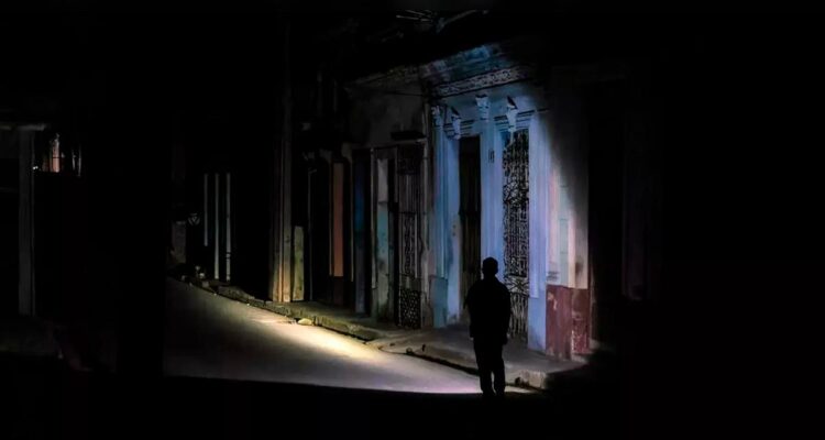 Dos tercios de Cuba en apagón por un fallo masivo en el sistema eléctrico nacional 1 Cuba