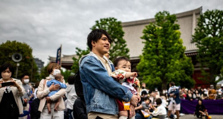 Japón registró por décimo año consecutivo un descenso en el número de nacimientos 1 Japón