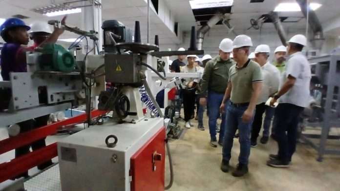 Central Azucarero Santa Clara reinicia operaciones: Puede refinar 200.000 toneladas de azúcar al año 2 PLANTA SANTA CLARA EN YARACUY 4 696x391 1
