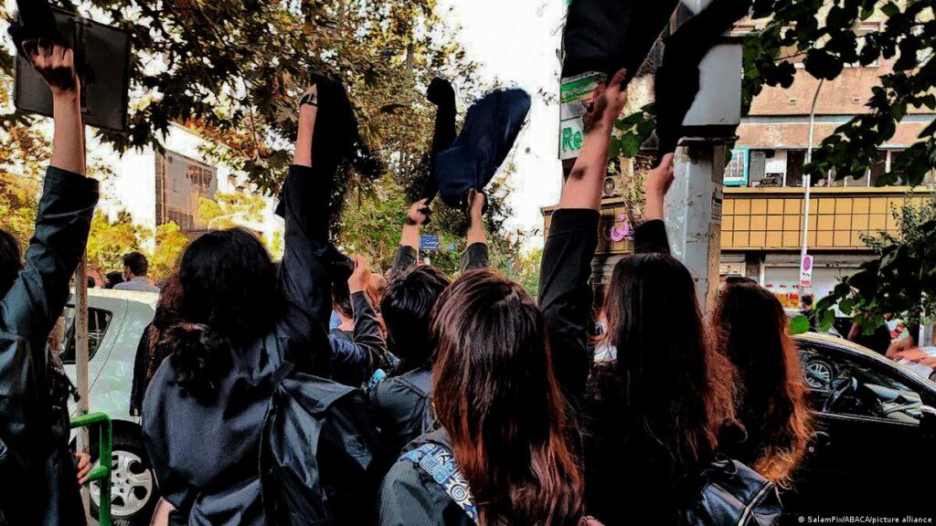 PROTESTAS EN IRAN
