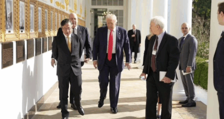 Trump. Petro