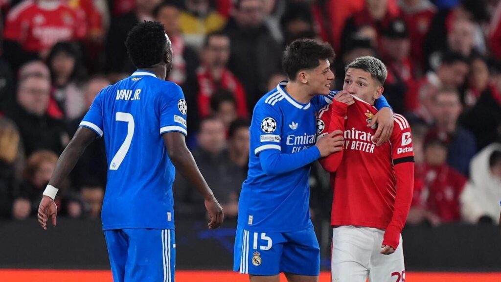 Escándalo por racismo en la Champions: Vinícius y Mbappé acusaron a Prestianni y activaron el protocolo 3 Vinicius Prestianni