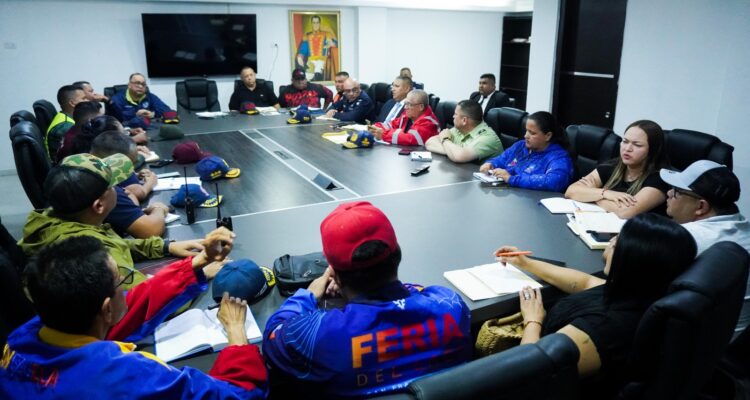 Alcaldía de San Francisco y organismos de seguridad afinan detalles para el despliegue del Plan «Carnavales Felices y Seguros 2026» 1 San