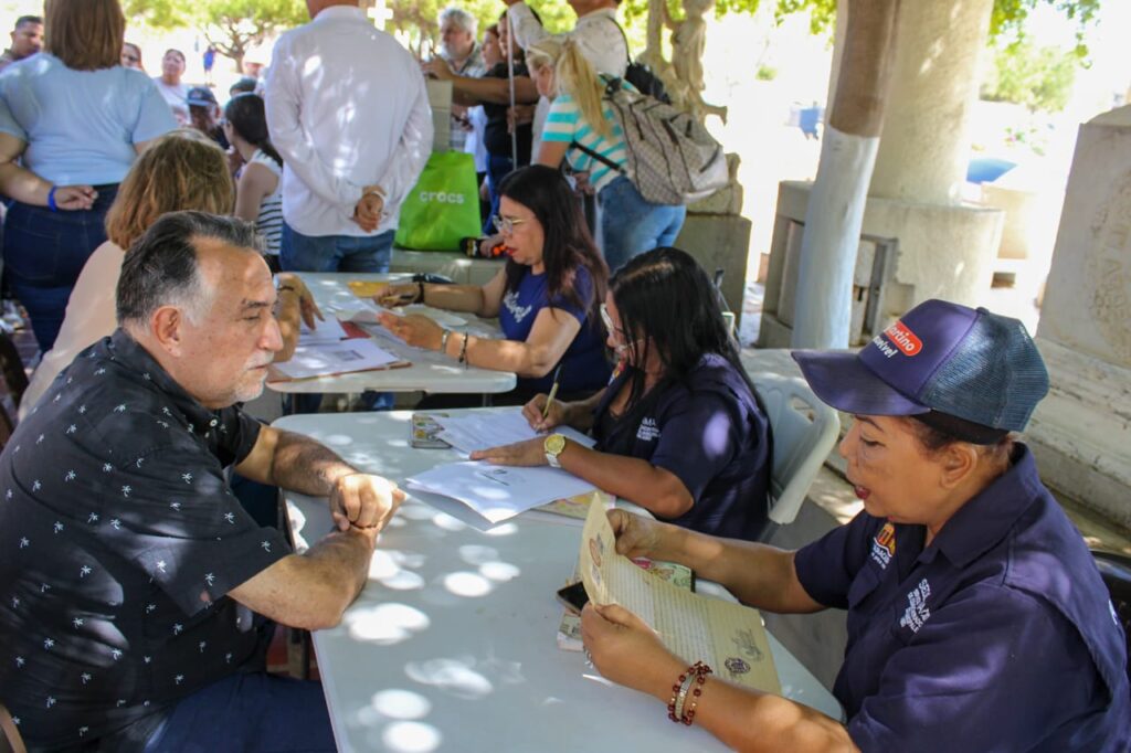 Inició censo de familiares y propietarios de bóvedas en el cementerio El Cuadrado 2 WhatsApp Image 2026 02 11 at 3.56.27 PM