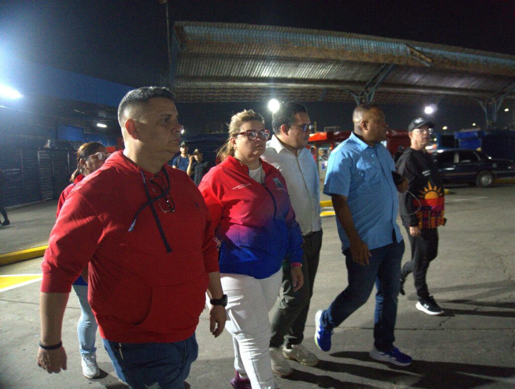 Alcalde Di Martino y presidenta del Concejo entregaron modernizado el ambulatorio del terminal de pasajeros 2 WhatsApp Image 2026 02 18 at 9.21.14 AM
