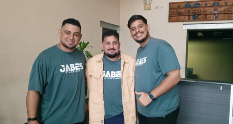 La agrupación Jabes lanzó su sencillo «Lléname» 1 Jabes