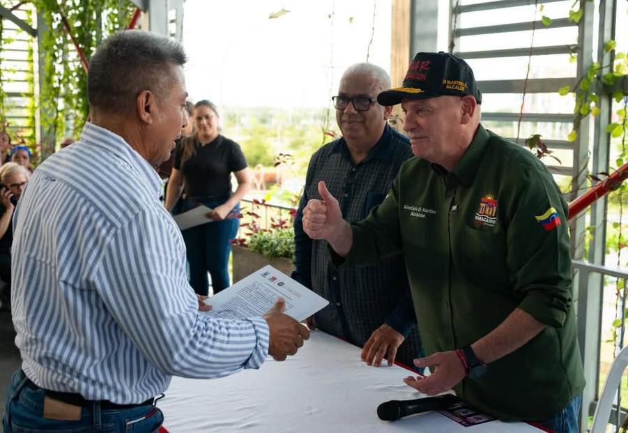 Alcaldía de Maracaibo firmó contrato con emprendedores del Parque Ana María Campos 2 WhatsApp Image 2026 02 27 at 10.41.52 AM 1